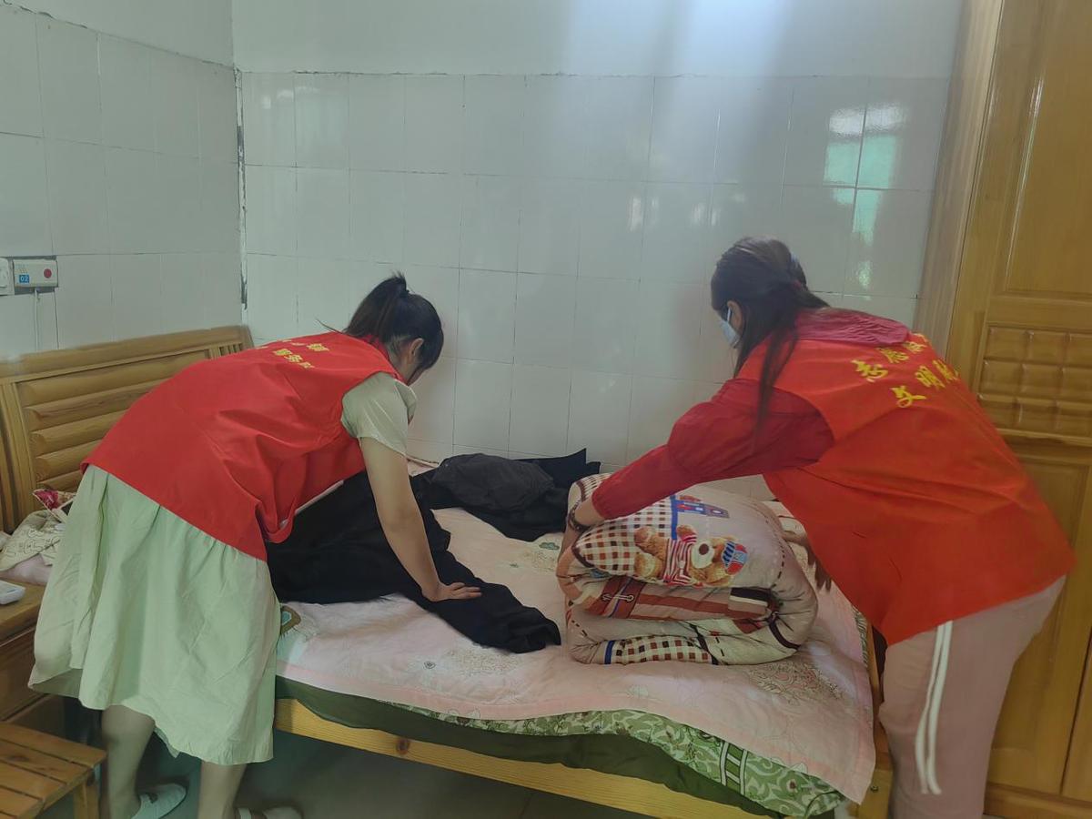 开封尉氏县水坡镇:志愿服务沁人心 敬老院里笑意浓